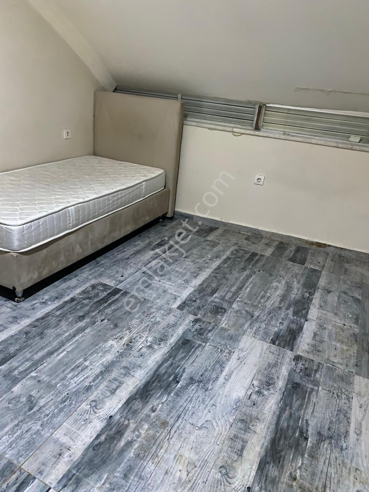 Üniversitelere Komşu 60.yıl Okuluna Yakın Eşyalı Kiralık 1+1 - Görsel 4