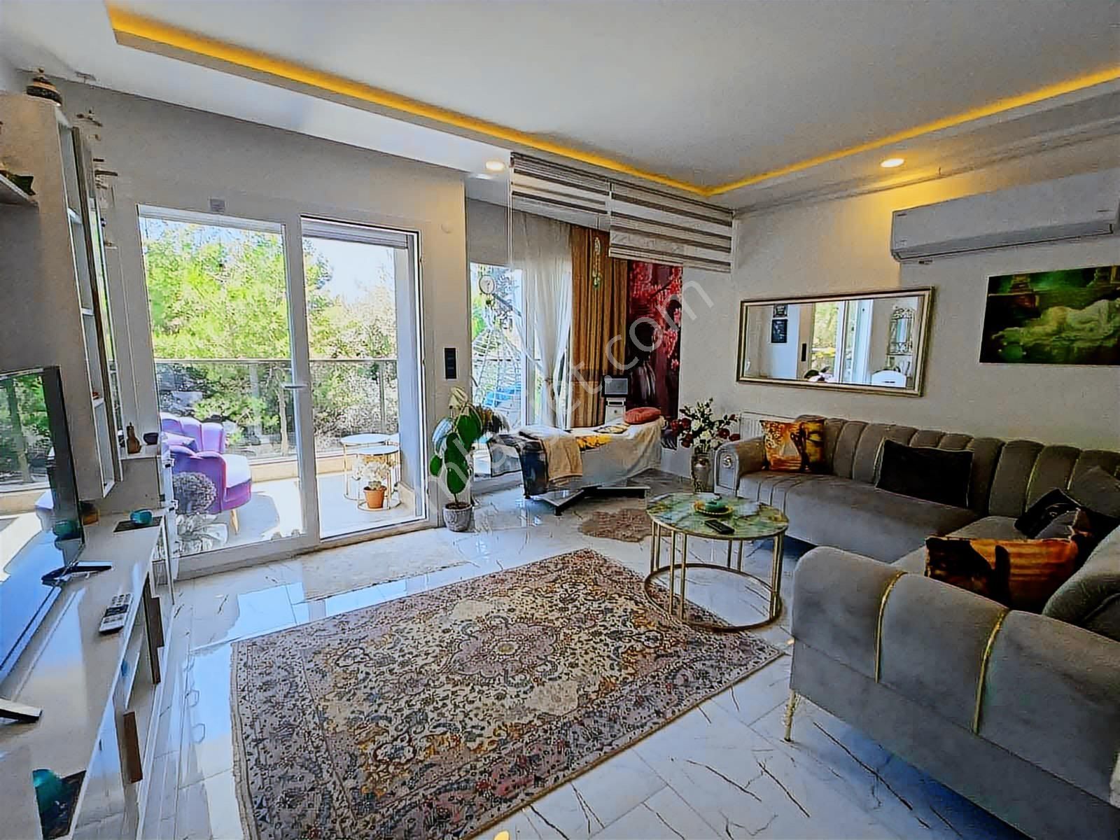 Kuşadası Havuzlu Doğalgazlı 1+1 Satılık Daire - Görsel 13