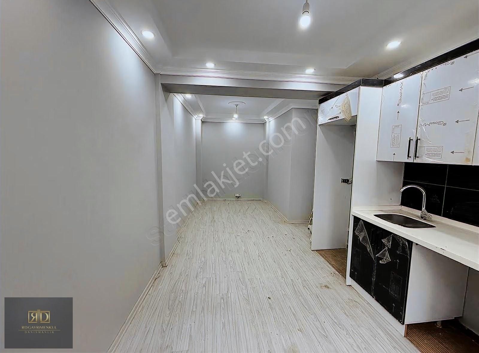 Rd'den Kağıthane'de Yeni Binada Bahçeli Eşyalı 1+1 Kiralık Daire - Görsel 12