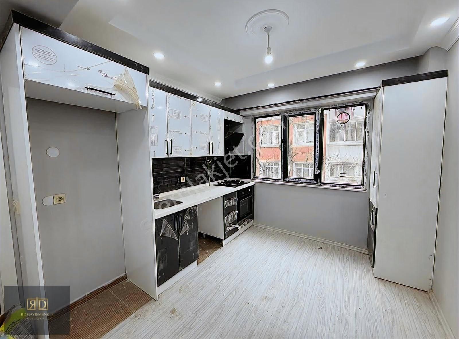 Rd'den Kağıthane'de Yeni Binada Bahçeli Eşyalı 1+1 Kiralık Daire - Görsel 14