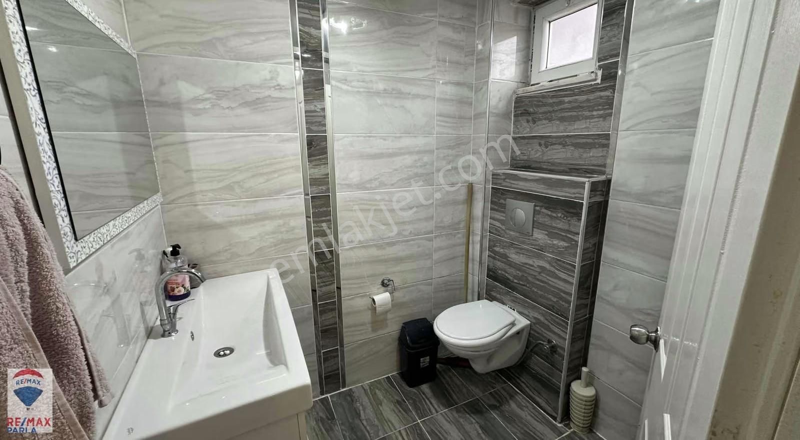 Tramvay Yoluna Cephe Satılık 2+1 - Görsel 2