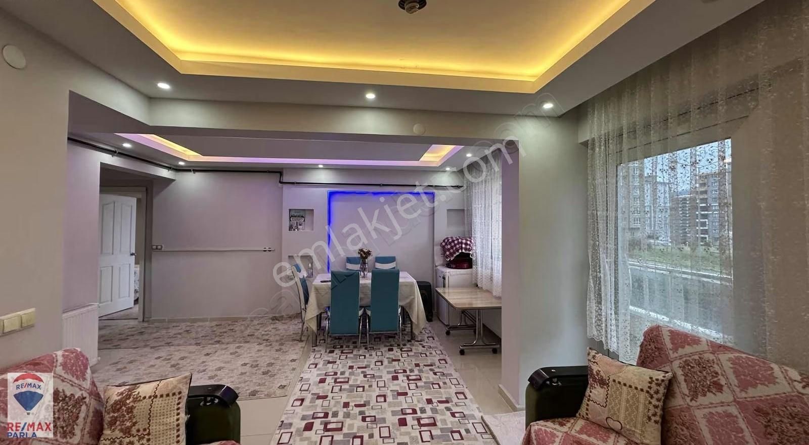 Tramvay Yoluna Cephe Satılık 2+1 - Görsel 29