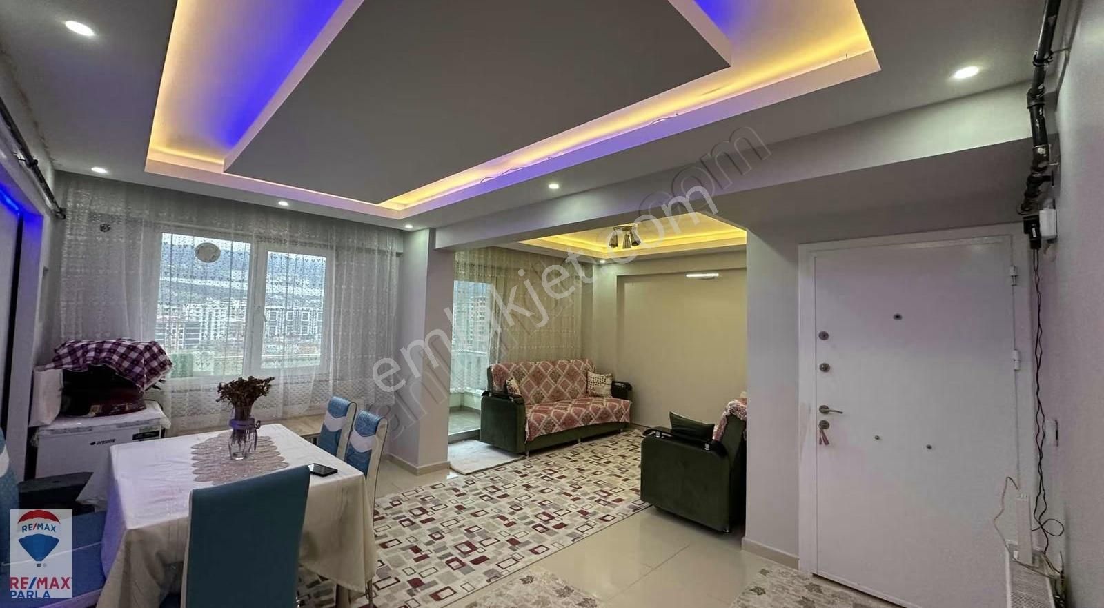 Tramvay Yoluna Cephe Satılık 2+1 - Görsel 9