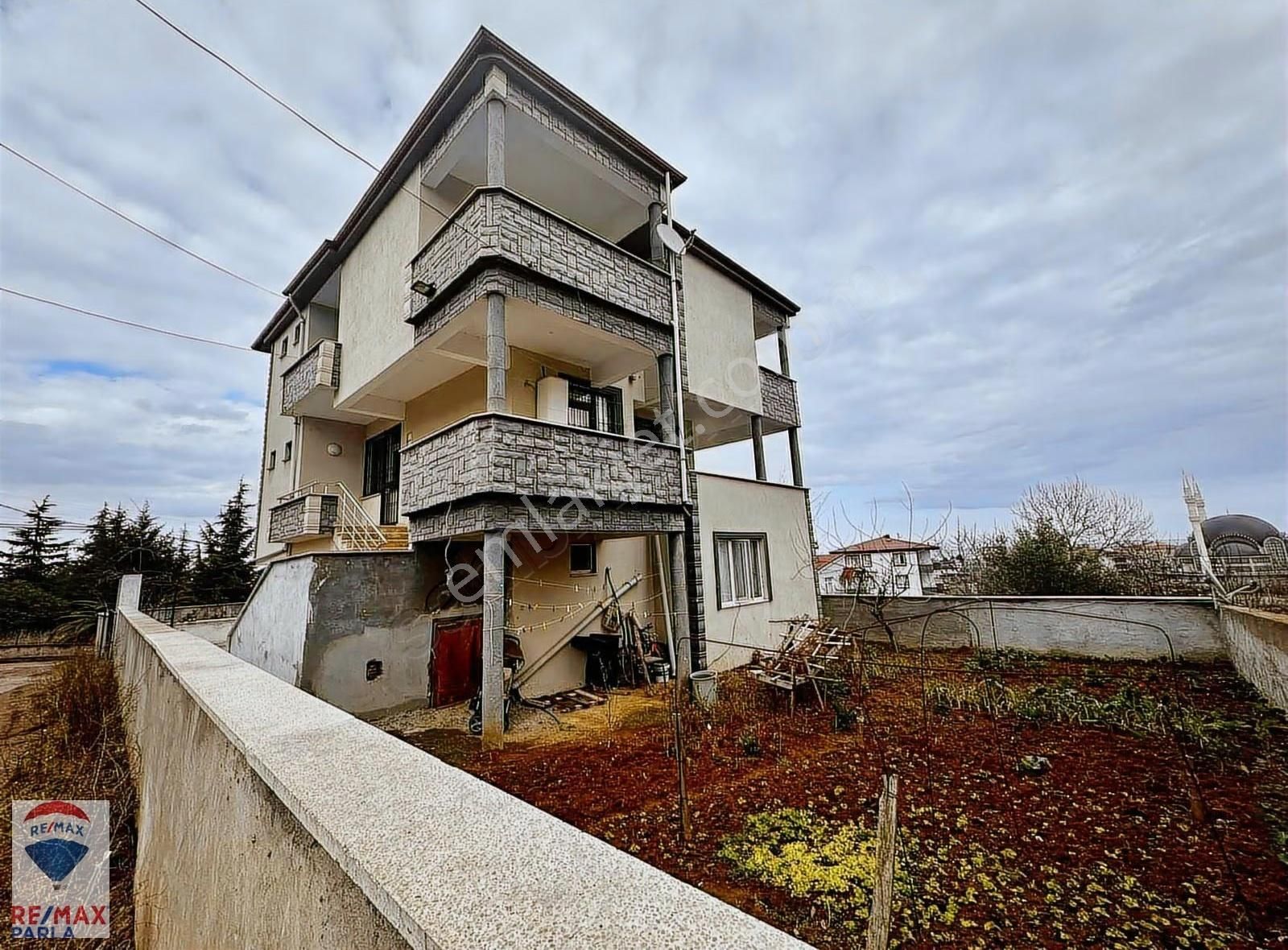 Atakum Çatalçamda Anayola Yakın Satılık Komple Bina - Görsel 16