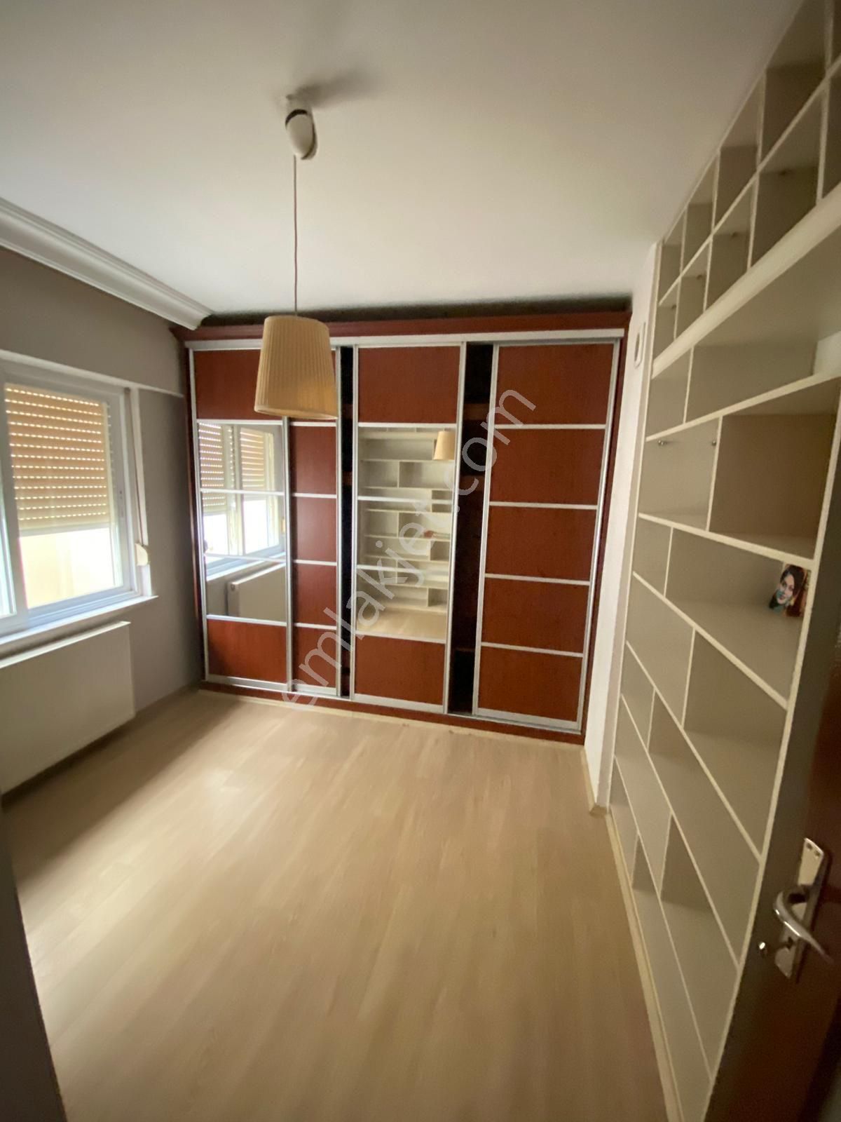 Kanal Yolu Yanında Geniş Ferah Daire - Görsel 17