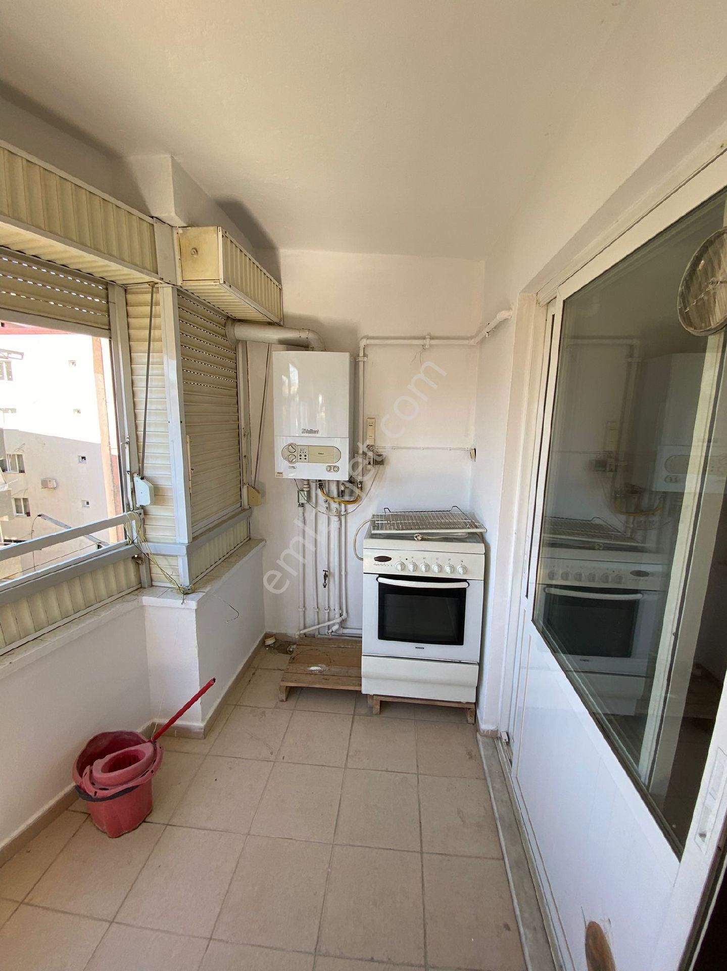 Kanal Yolu Yanında Geniş Ferah Daire - Görsel 14