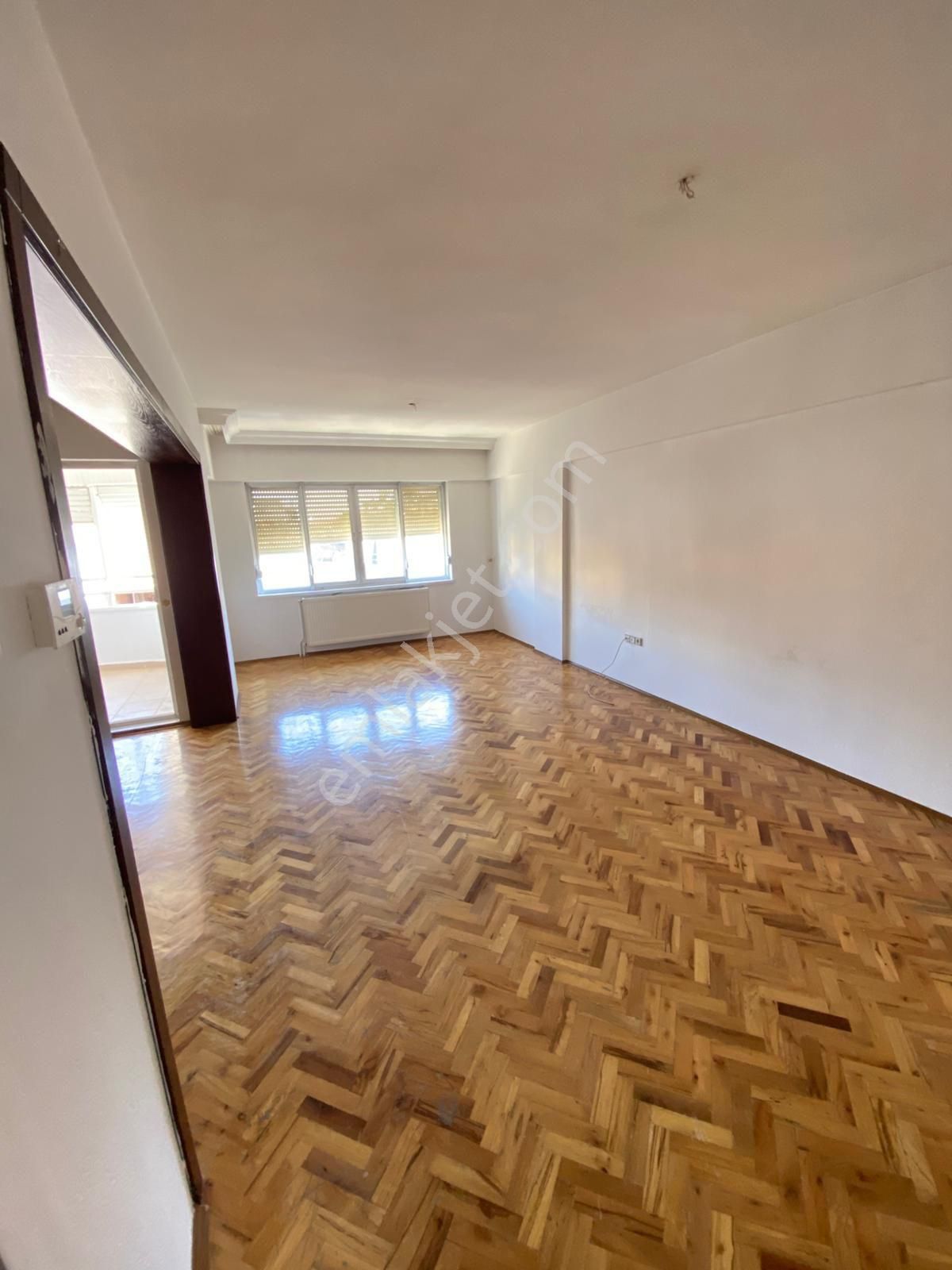 Kanal Yolu Yanında Geniş Ferah Daire - Görsel 28