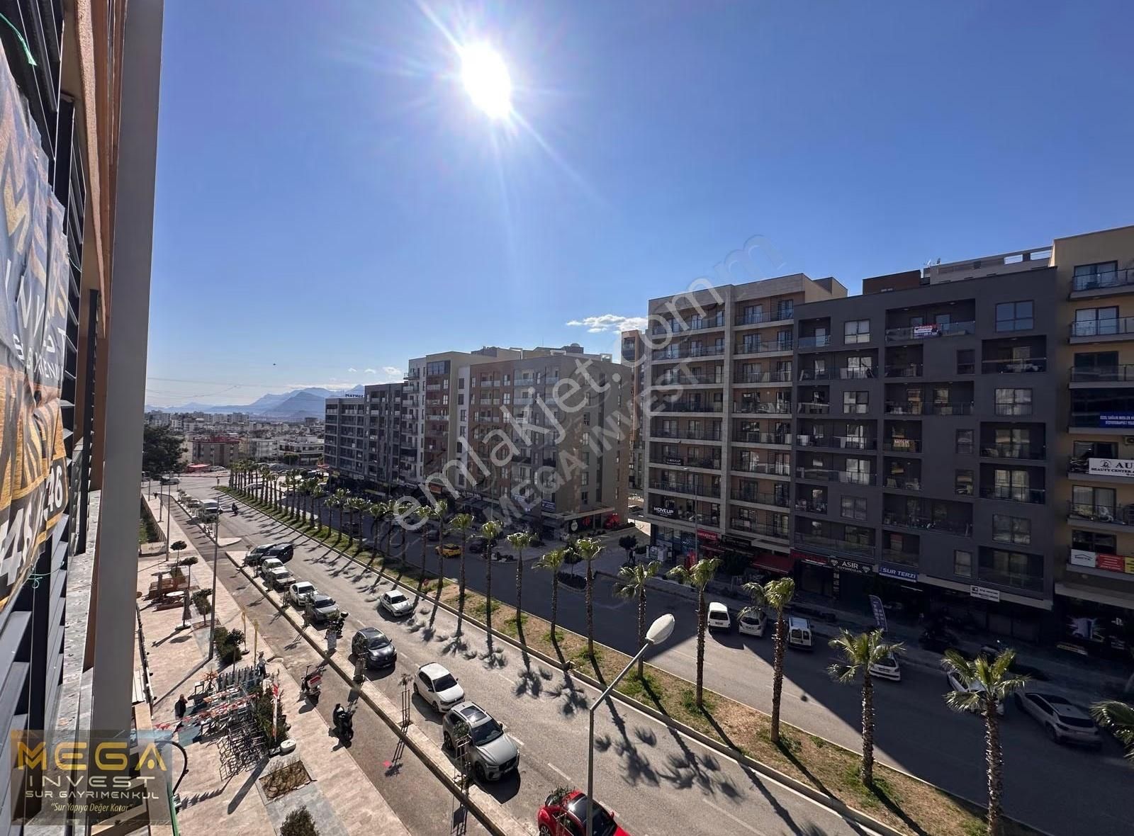 Mega İnvest'den Surcadde'de Kiralık 1+1 61 M2 Daire