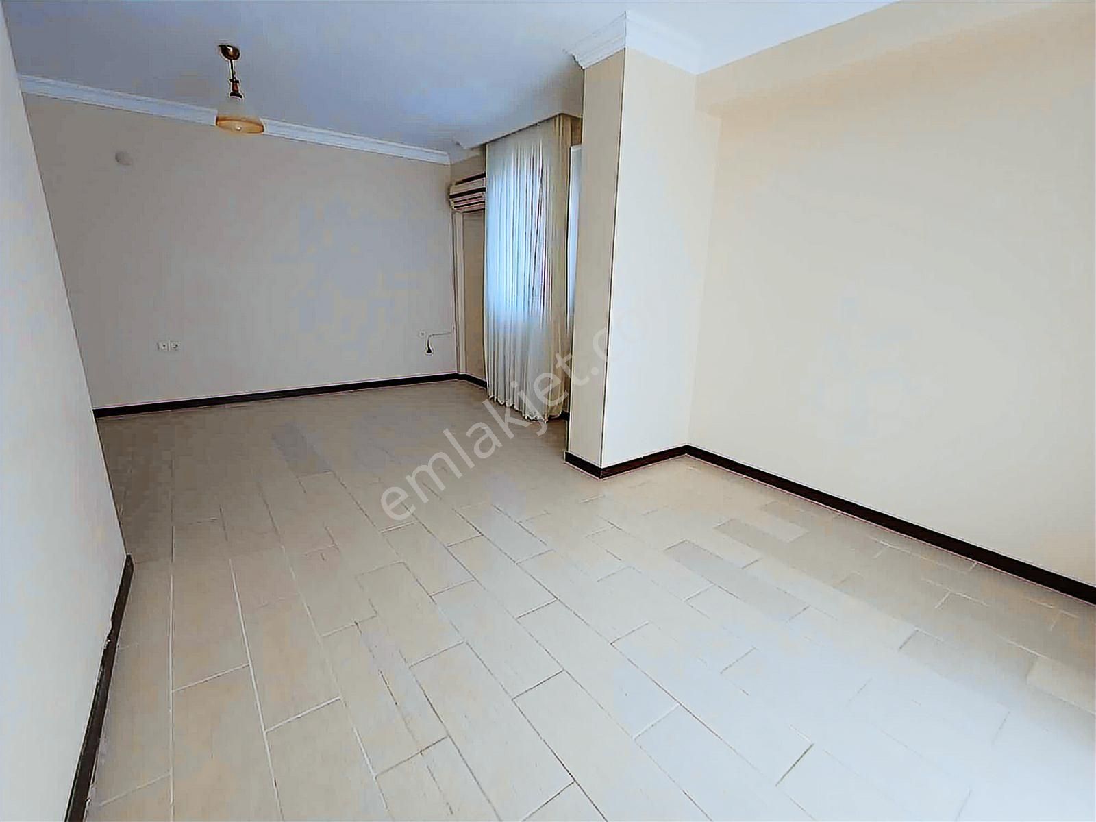 Kuşadası Deniz Manzaralı 4+1 Satılık Dubleks Daire - Görsel 31