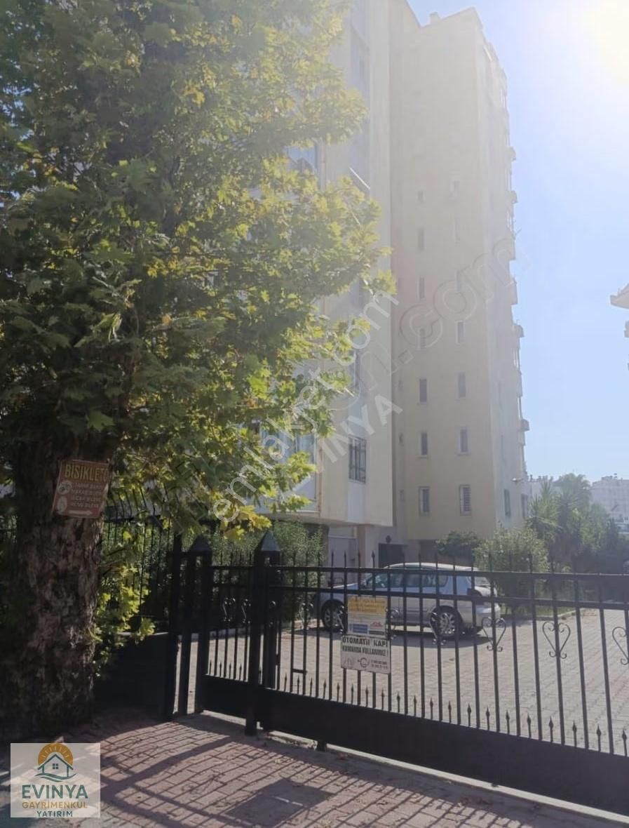 Lara Çağlayan'da Site İçinde 3+1, 150m² Geniş Daire