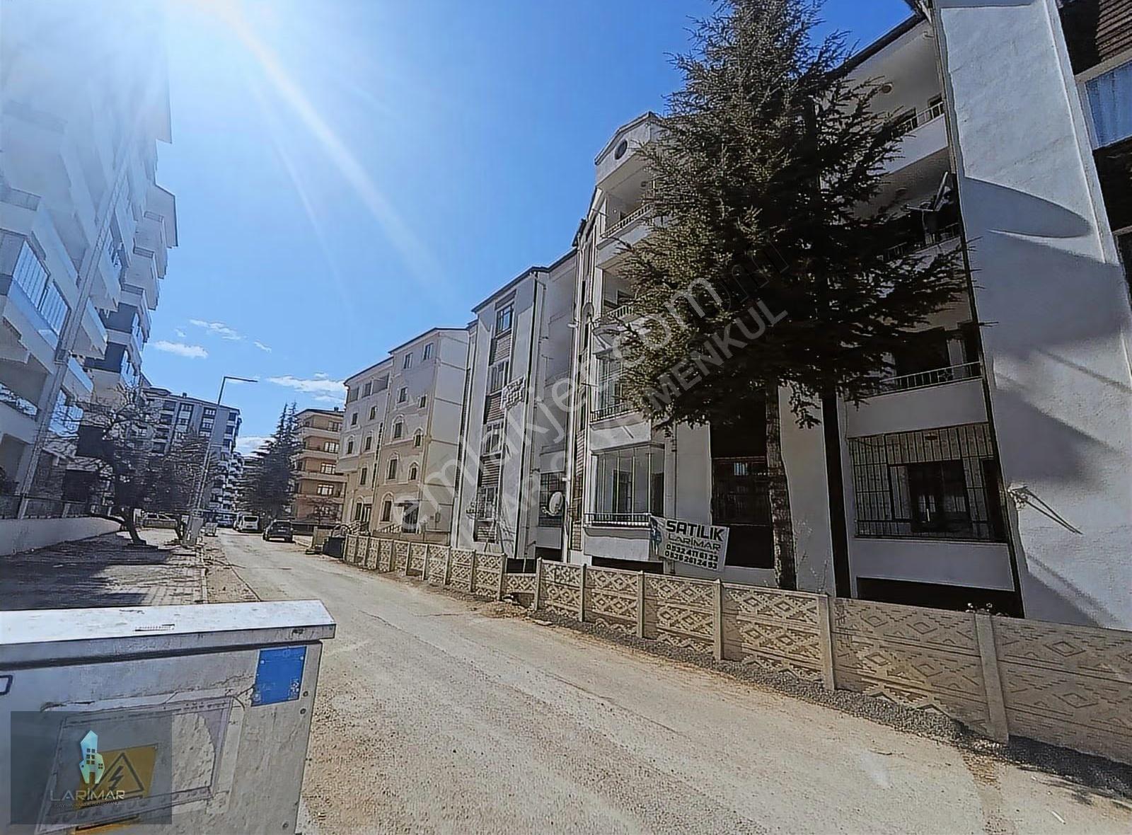 Larimar Gayrimenkulden Sürsürde Kiralık Geniş 3+1 - Görsel 21