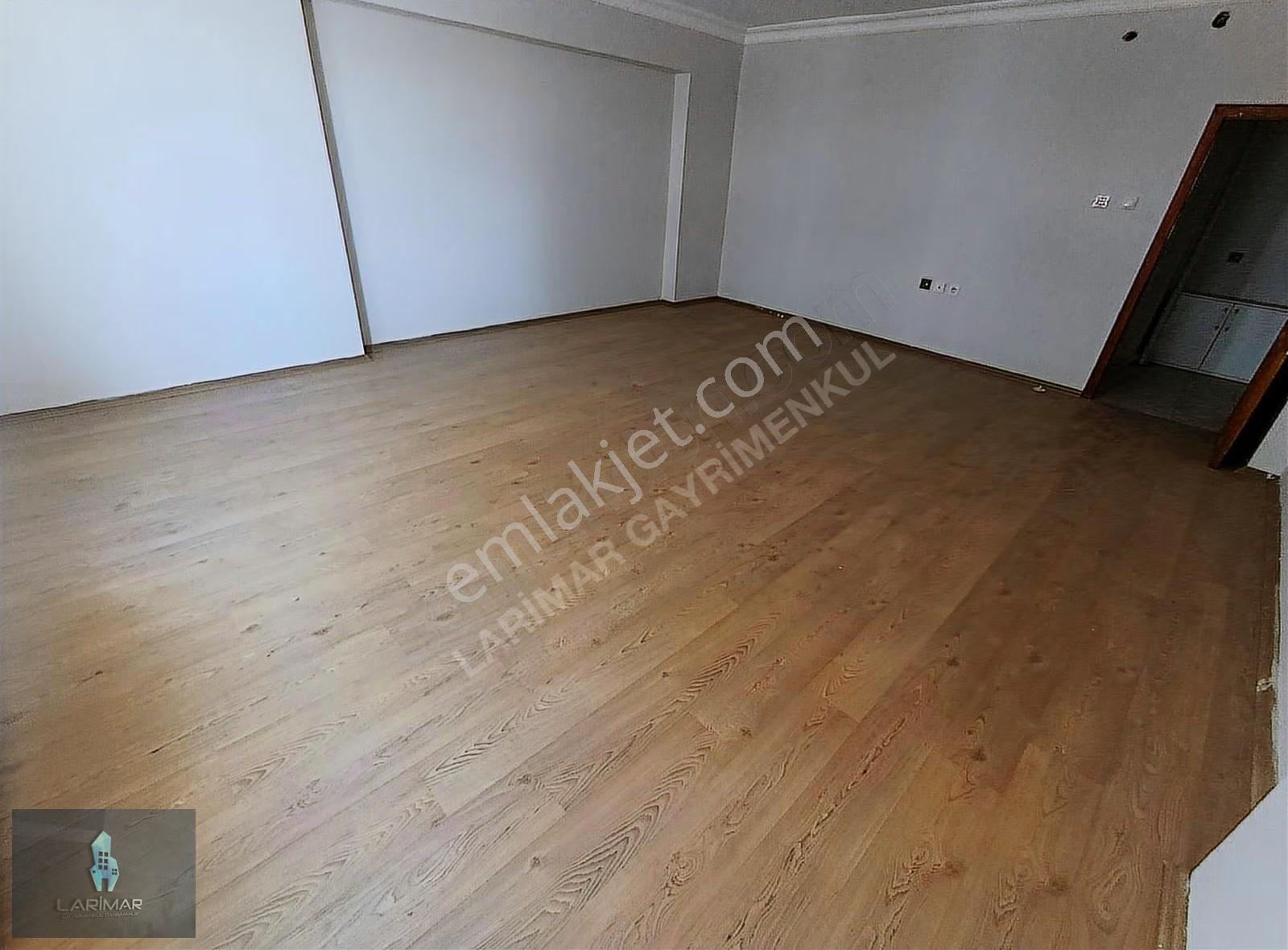 Larimar Gayrimenkulden Sürsürde Kiralık Geniş 3+1 - Görsel 28