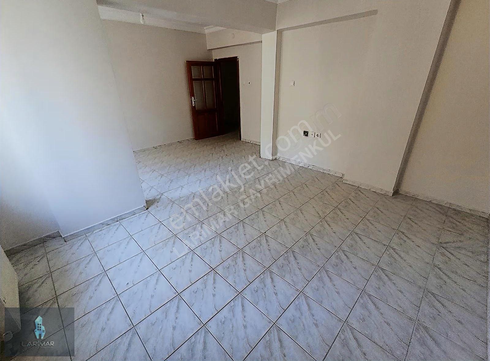 Larimar Gayrimenkulden Sürsürde Kiralık Geniş 3+1 - Görsel 10