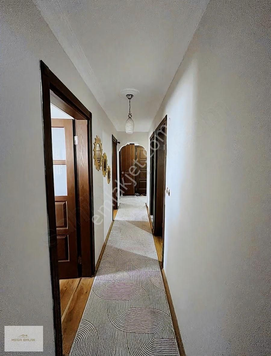 Mega Emlaktan Satılık 3+1 Ara Kat Daire - Görsel 9