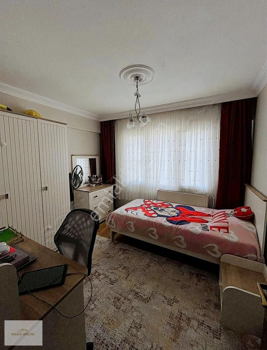 Mega Emlaktan Satılık 3+1 Ara Kat Daire - Görsel 7