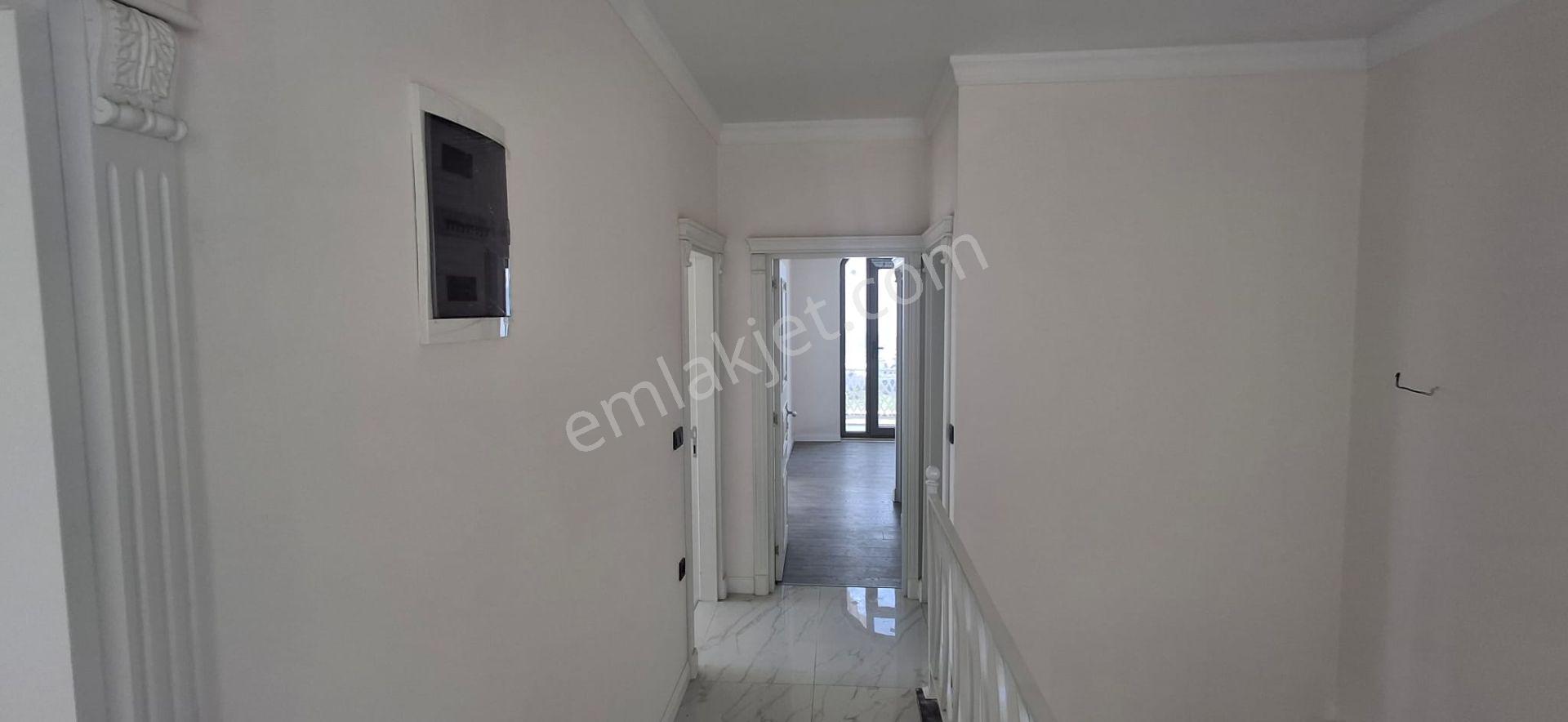 The Gate Emlak'tan Zümrüd-ü Anka Iı Sitesi'nde Satılık Deniz Manzaralı 4+1 Villa - Görsel 9