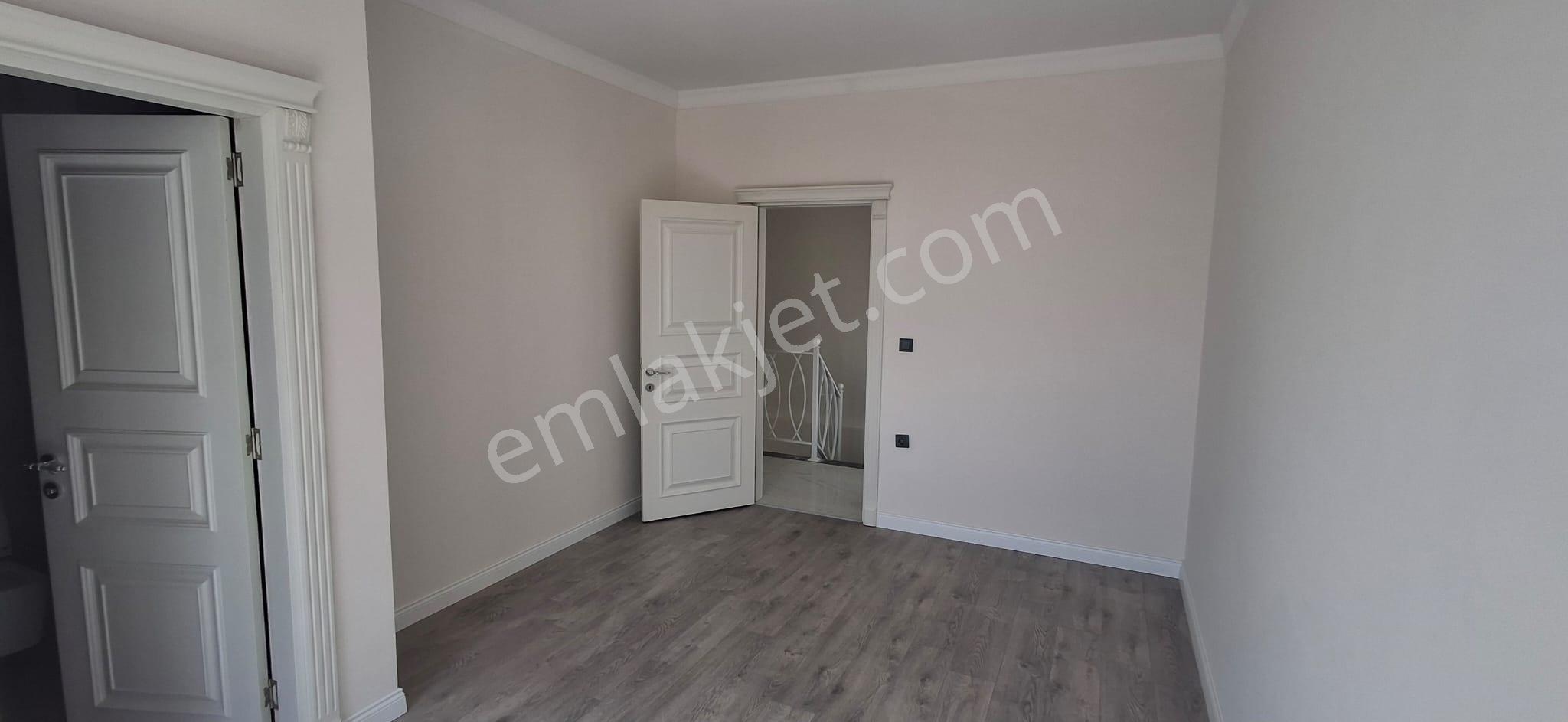 The Gate Emlak'tan Zümrüd-ü Anka Iı Sitesi'nde Satılık Deniz Manzaralı 4+1 Villa - Görsel 7
