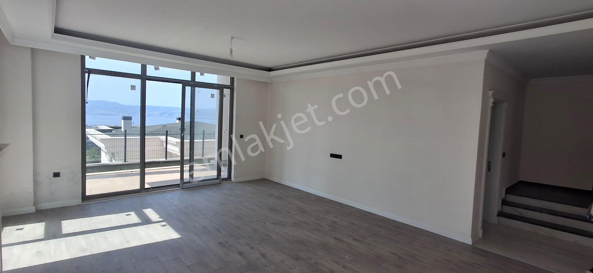 The Gate Emlak'tan Zümrüd-ü Anka Iı Sitesi'nde Satılık Deniz Manzaralı 4+1 Villa - Görsel 14