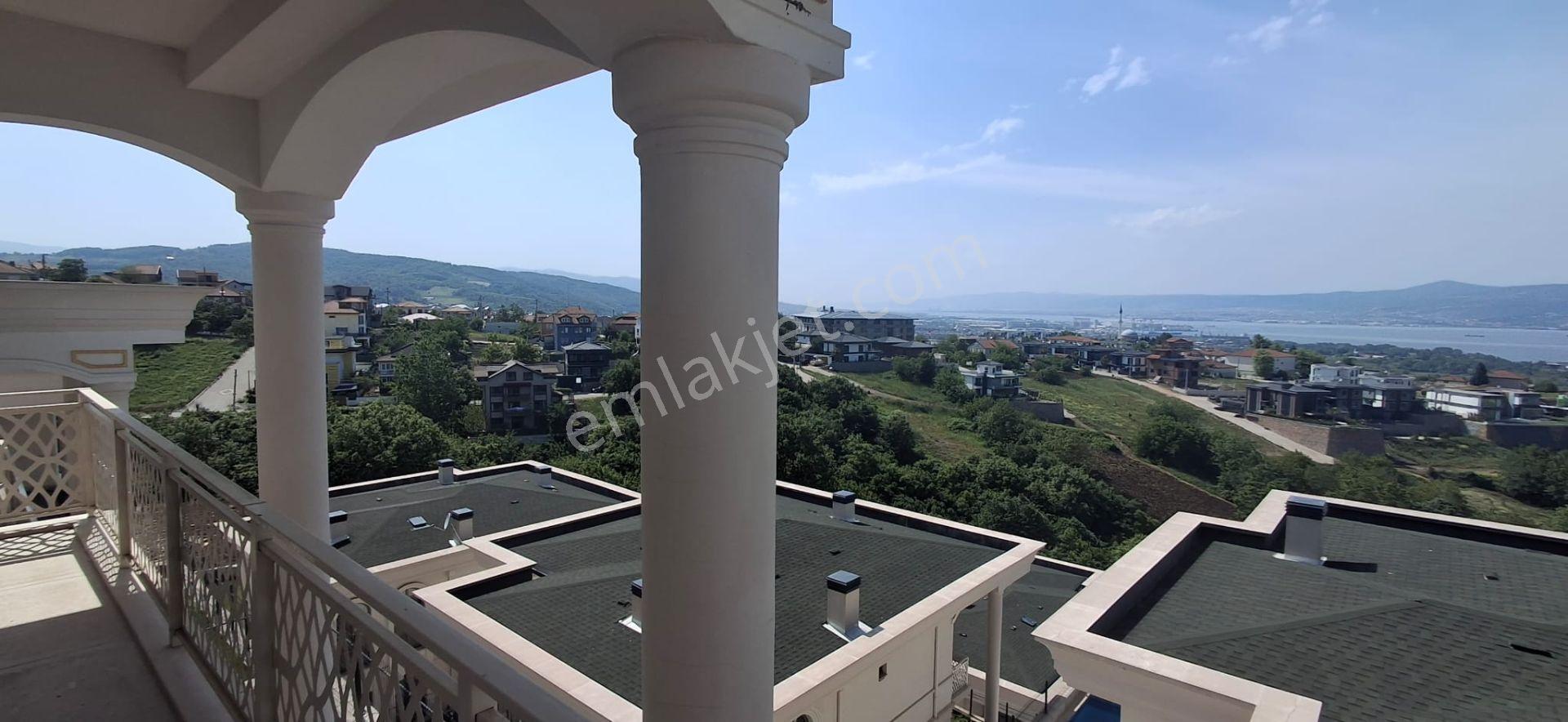 The Gate Emlak'tan Zümrüd-ü Anka Iı Sitesi'nde Satılık Deniz Manzaralı 4+1 Villa - Görsel 2