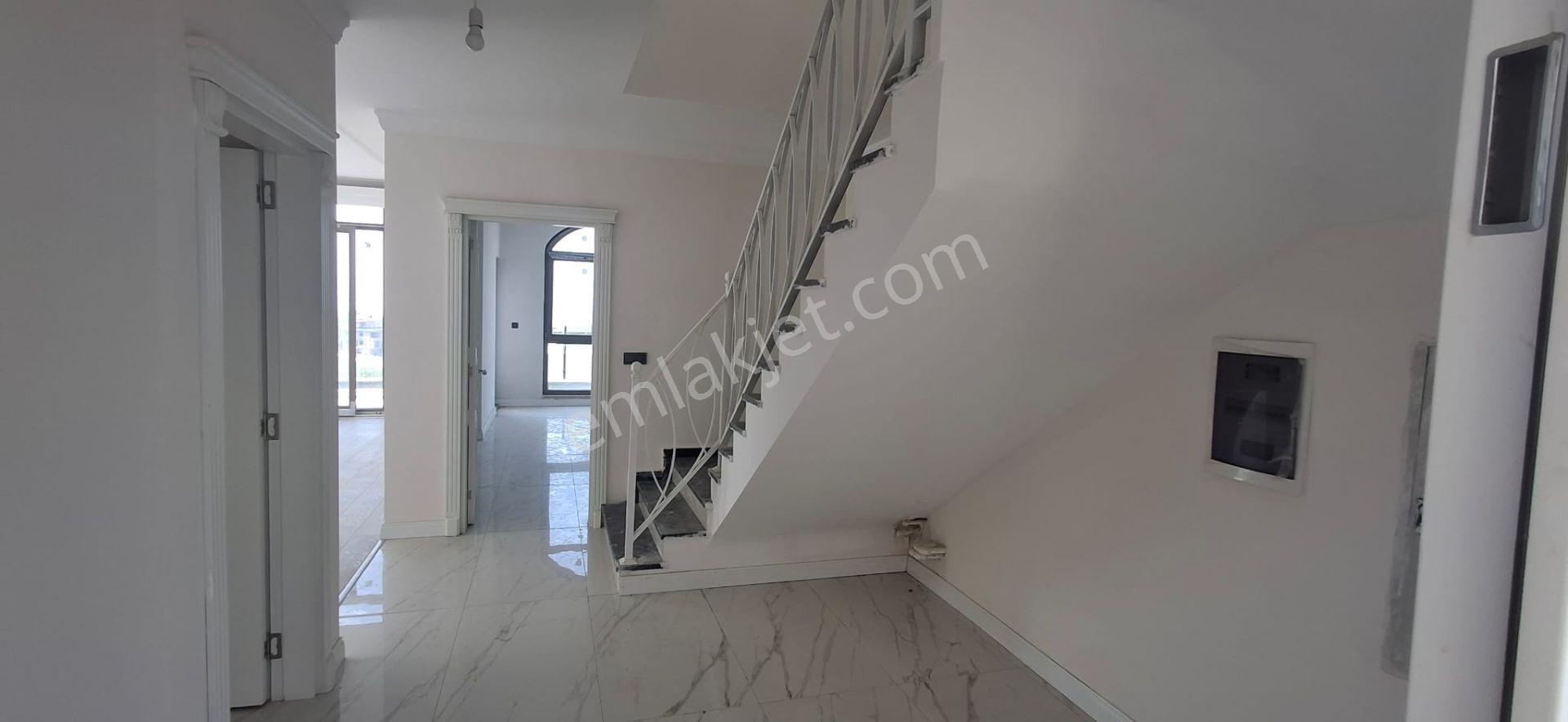 The Gate Emlak'tan Zümrüd-ü Anka Iı Sitesi'nde Satılık Deniz Manzaralı 4+1 Villa - Görsel 17