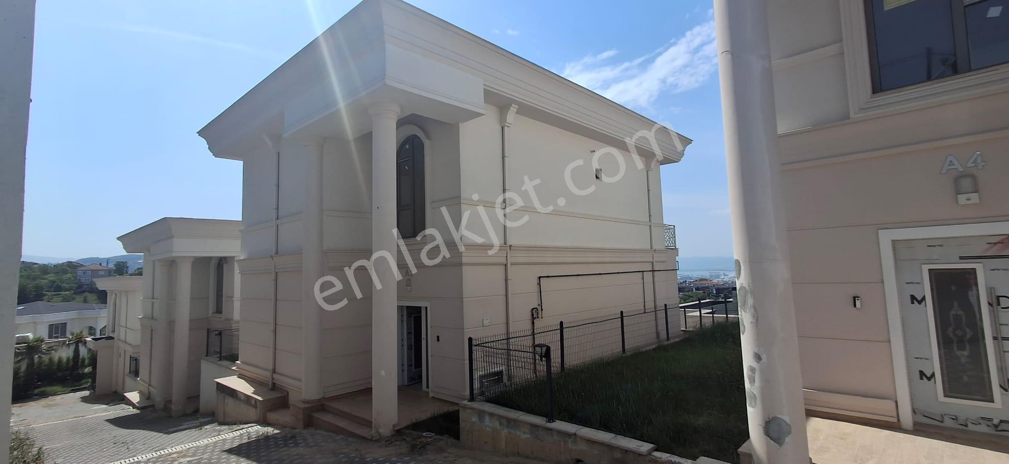 The Gate Emlak'tan Zümrüd-ü Anka Iı Sitesi'nde Satılık Deniz Manzaralı 4+1 Villa - Görsel 18