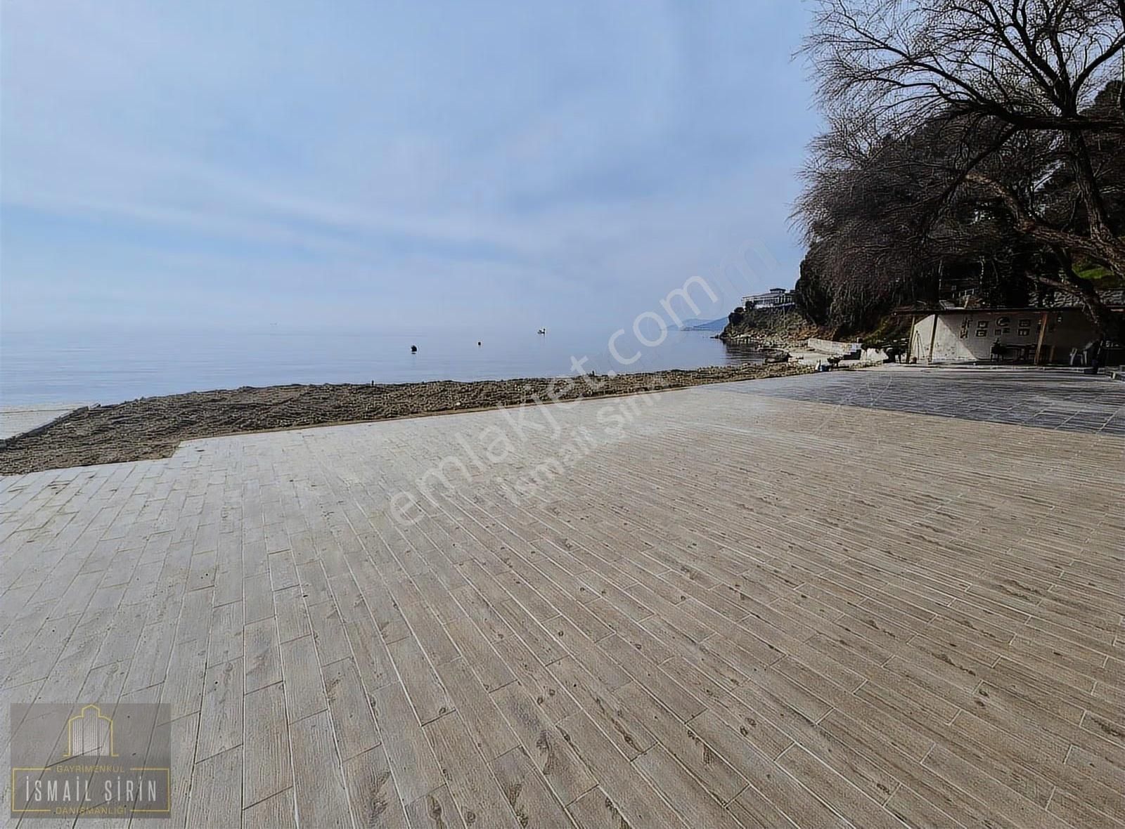 İsmailşirindn Narlı Yolu Üzeri Denize Sıfır Sitede Ara Kat Daire - Görsel 23