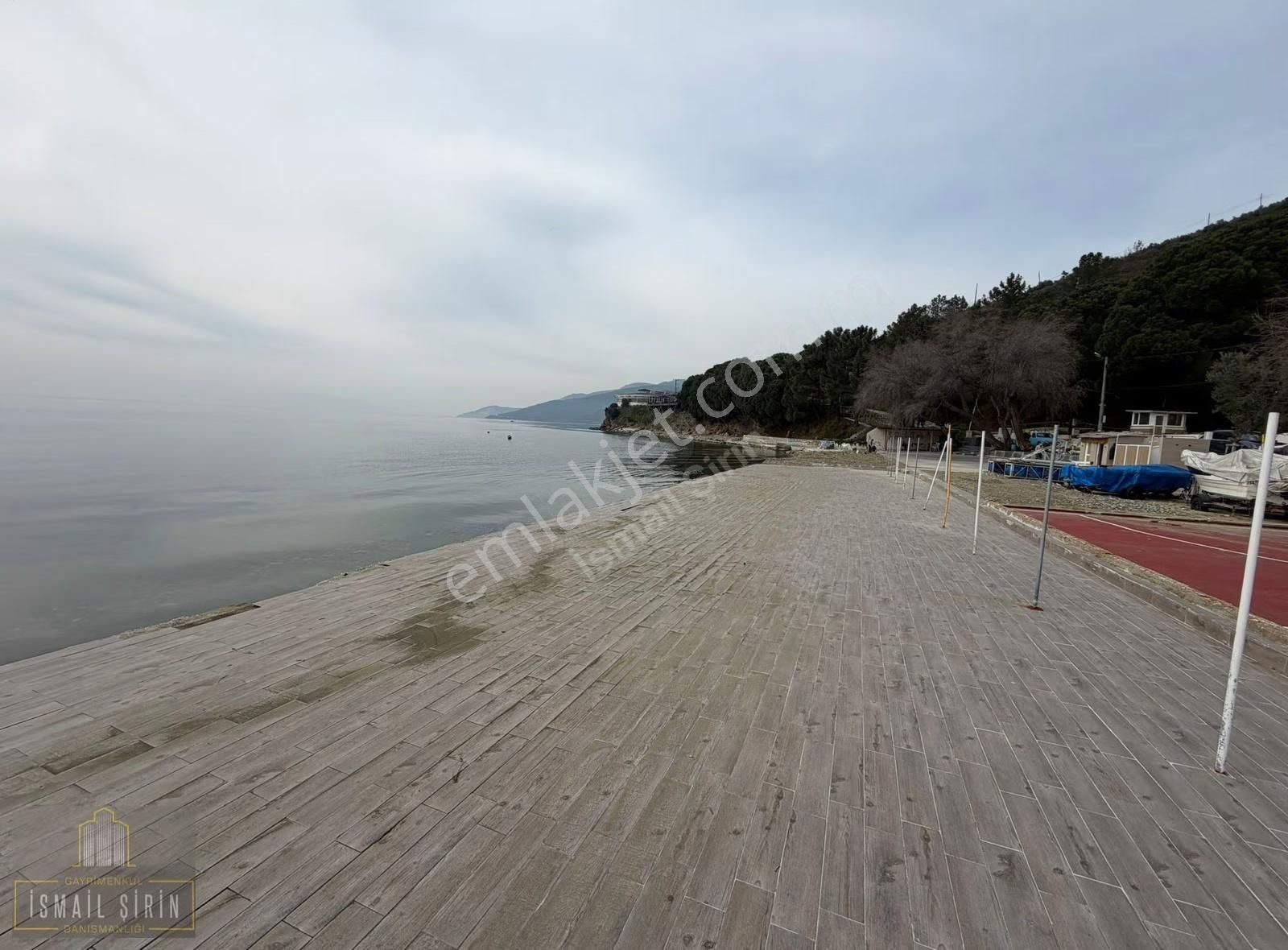 İsmailşirindn Narlı Yolu Üzeri Denize Sıfır Sitede Ara Kat Daire - Görsel 5