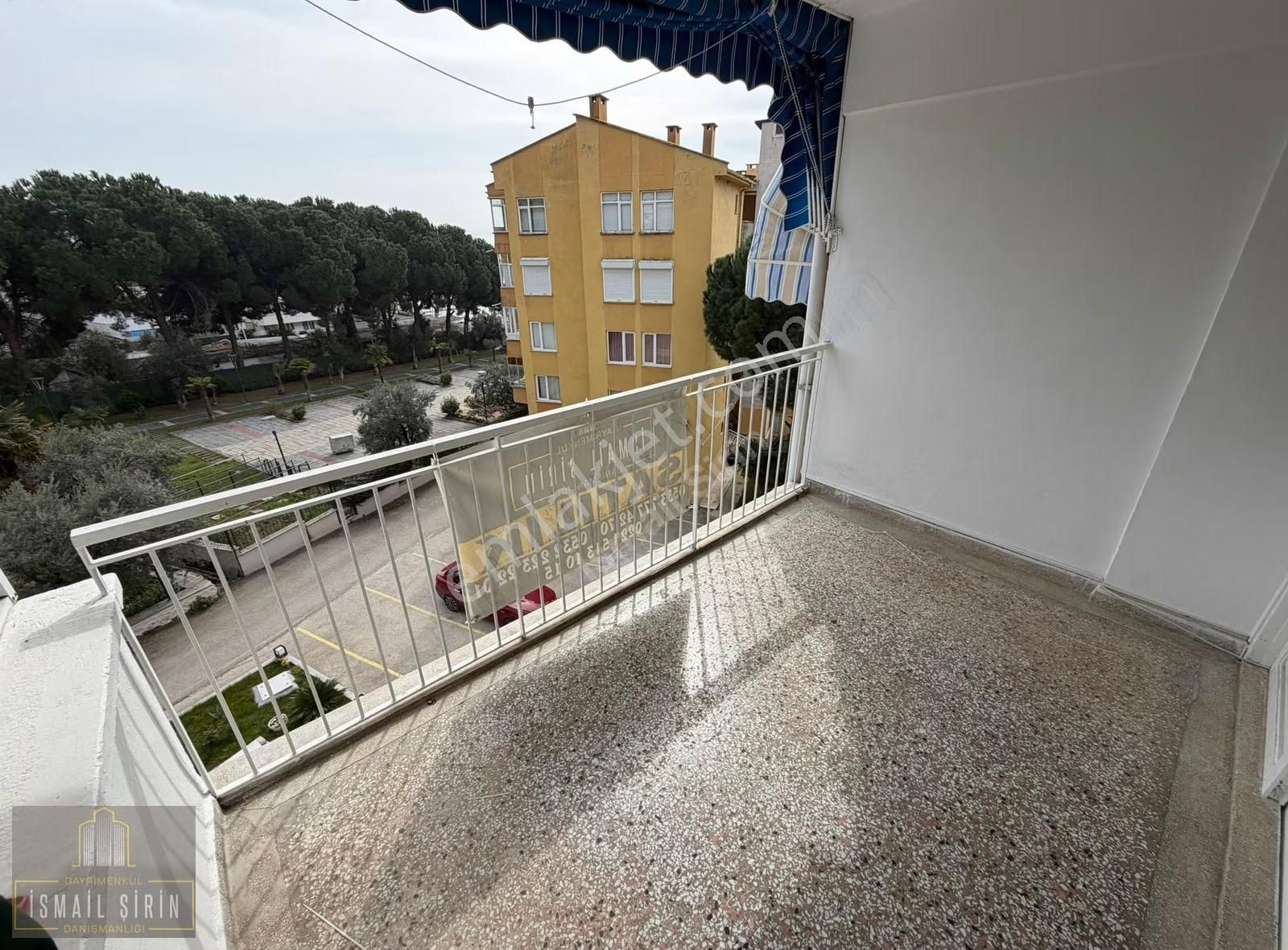 İsmailşirindn Narlı Yolu Üzeri Denize Sıfır Sitede Ara Kat Daire - Görsel 13