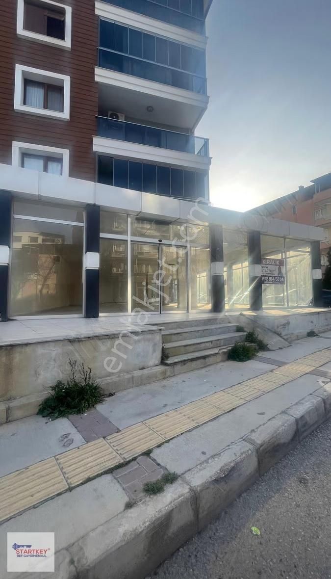 Menemende Geniş Cadde Üzerinde 3 Girişli, Depolu Kiralık Dükkan - Görsel 16