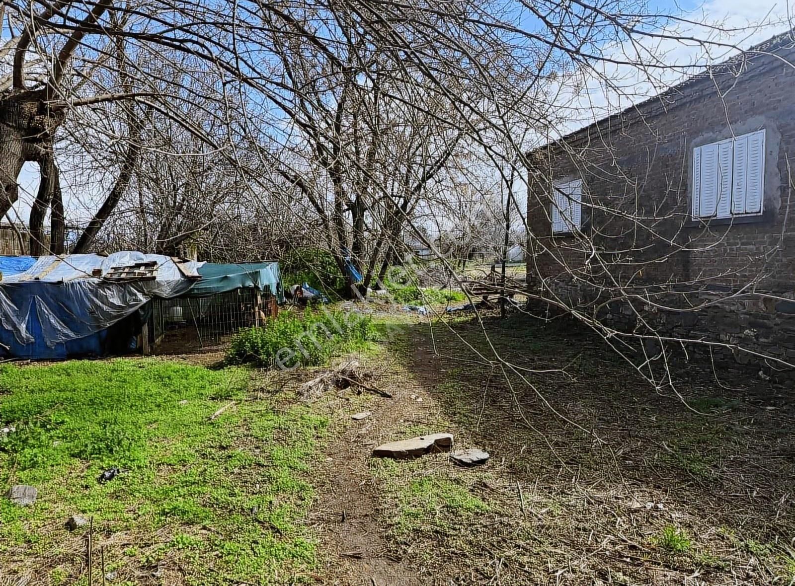 Rosa Gayrimenkul'den Satılık Müstakil Köy Evi Ve Tarla - Görsel 8
