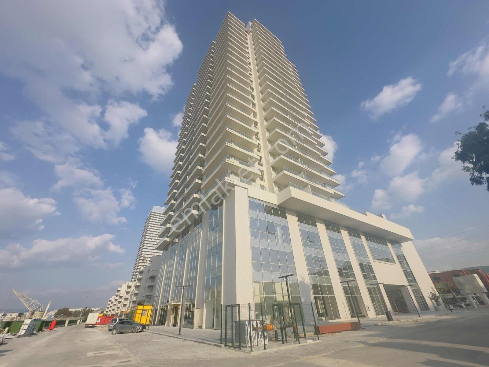 Megapol İzmir Deniz Manzaralı Brüt 130m2 Kiralık 2+1 Rezidans - Görsel 5