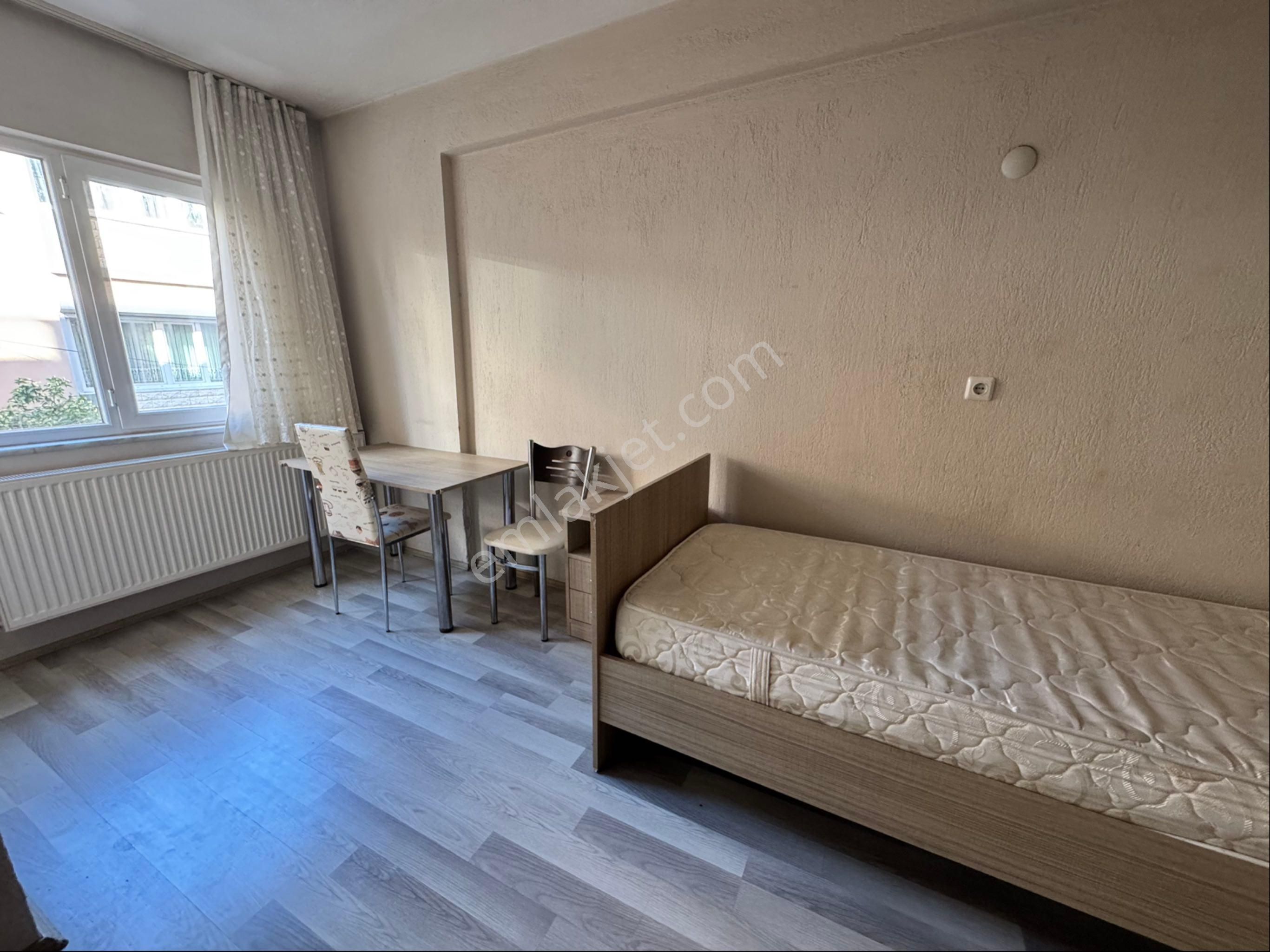 Turan Mahallesinde Eşyalı Doğalgazlı Kiralık Daire - Görsel 3