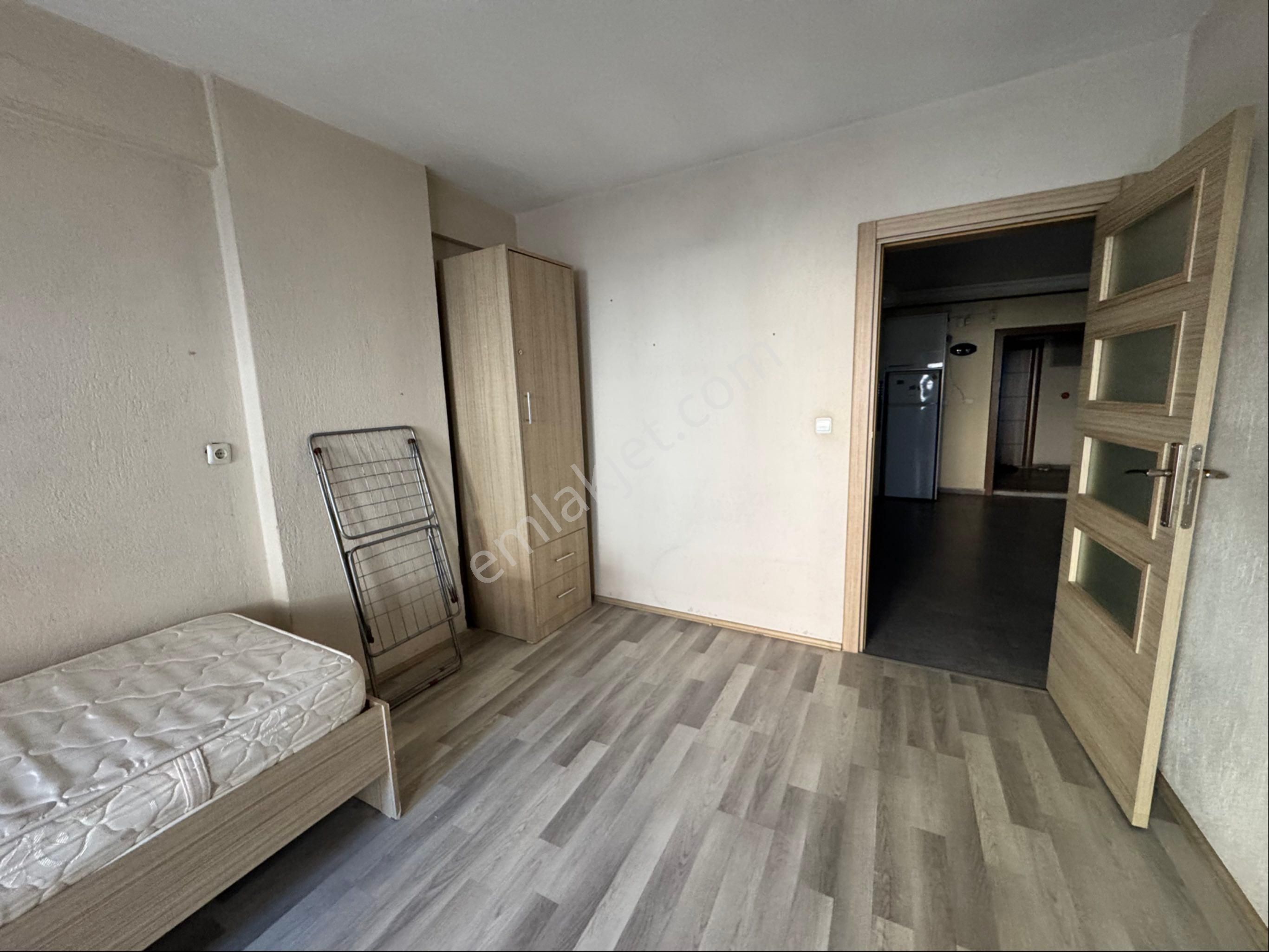 Turan Mahallesinde Eşyalı Doğalgazlı Kiralık Daire - Görsel 4