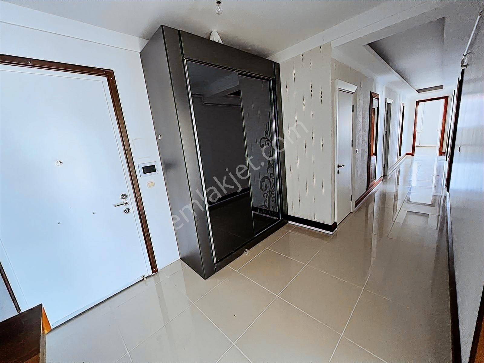 Emlaklar Imperıalland Sitesinde Havuz Cephe 3+1 Kiralık Daire - Görsel 6