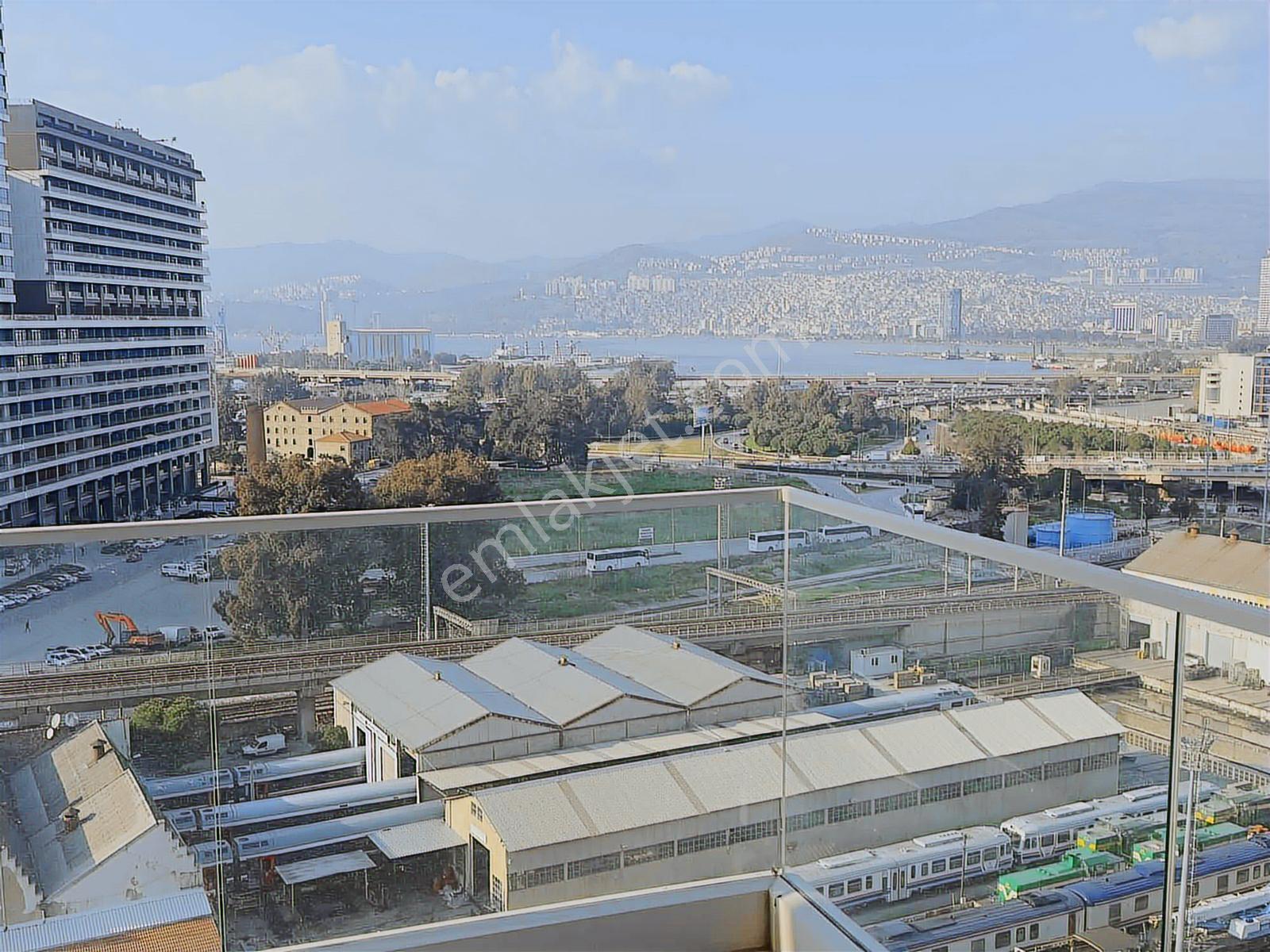 Megapol İzmir Deniz Manzaralı Brüt 205 M2 Kiralık Rezidans - Görsel 16