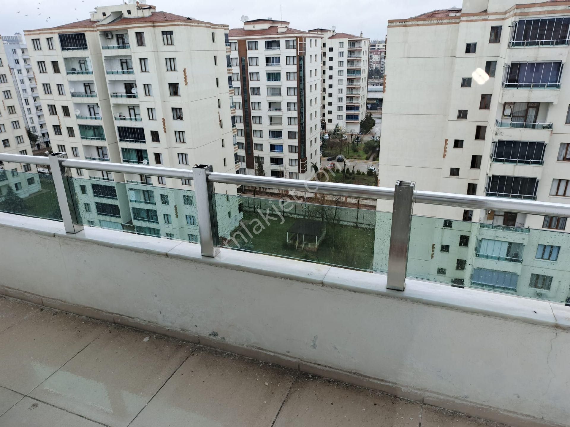 Kiralık 3+1 Bağcılar Millet Bahçesi Civarı - Görsel 14
