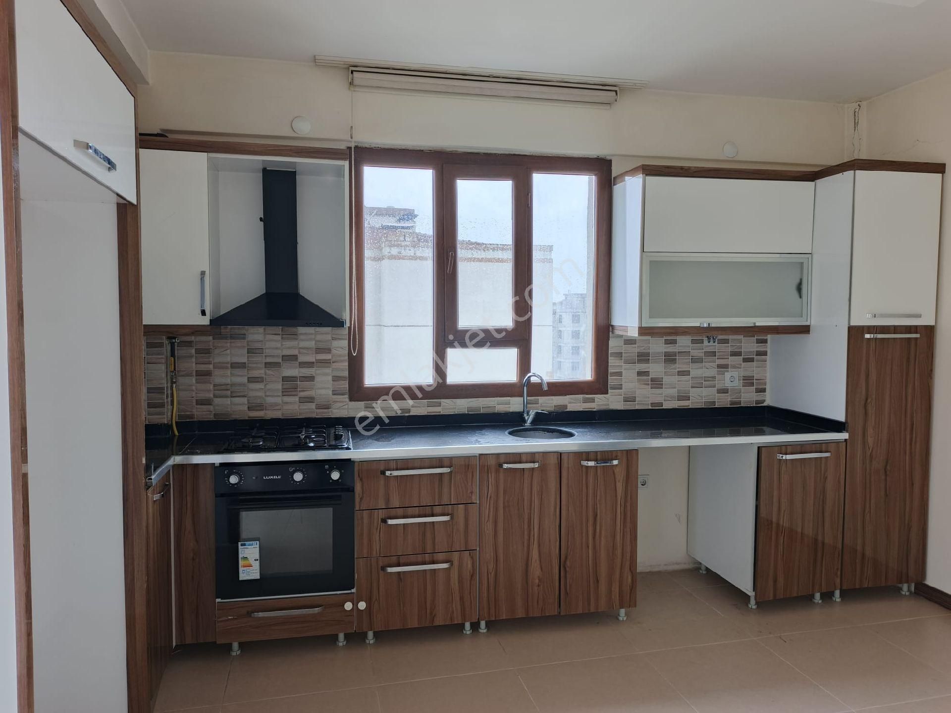 Kiralık 3+1 Bağcılar Millet Bahçesi Civarı - Görsel 22