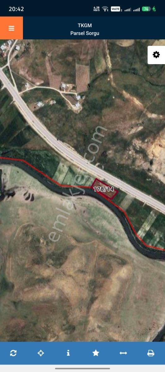 Yüksekova Nehil Emlak Tan Van Yolunda Satılık 4000m2 Arsa - Görsel 2