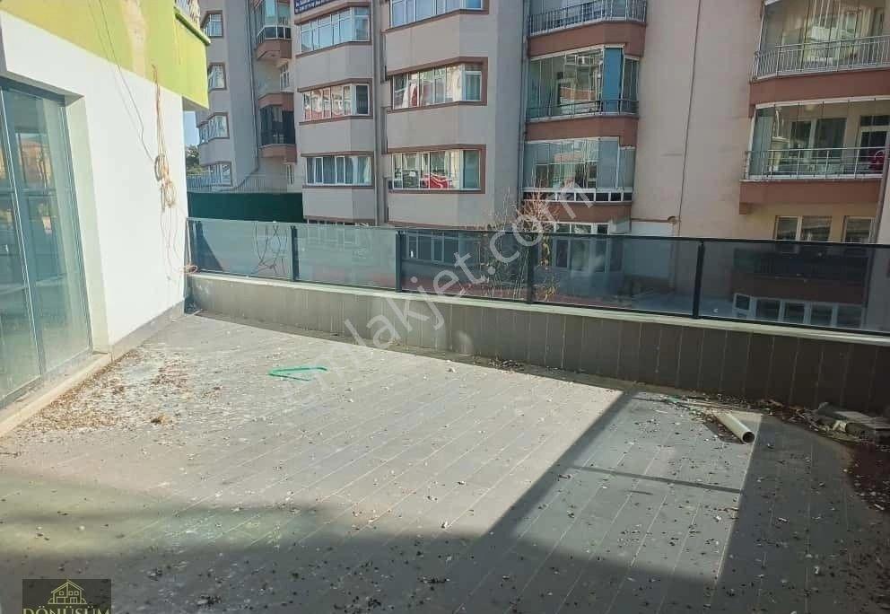 Dönüşüm Emlak'tan Lise Caddesinde Geniş, Lüks Yapılı, Masrafsız Ofis - Görsel 11