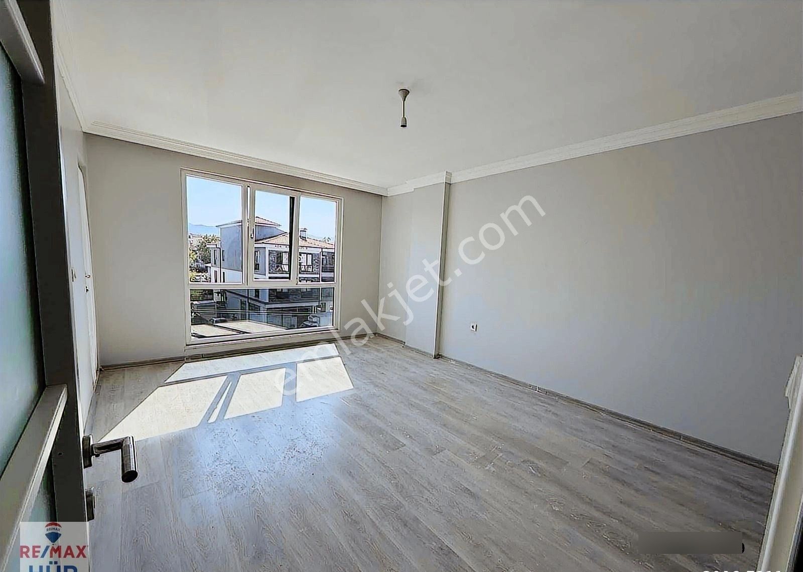 Ömer İnan Remax Hür 2+1 100m2 Kiralık Daire - Görsel 16