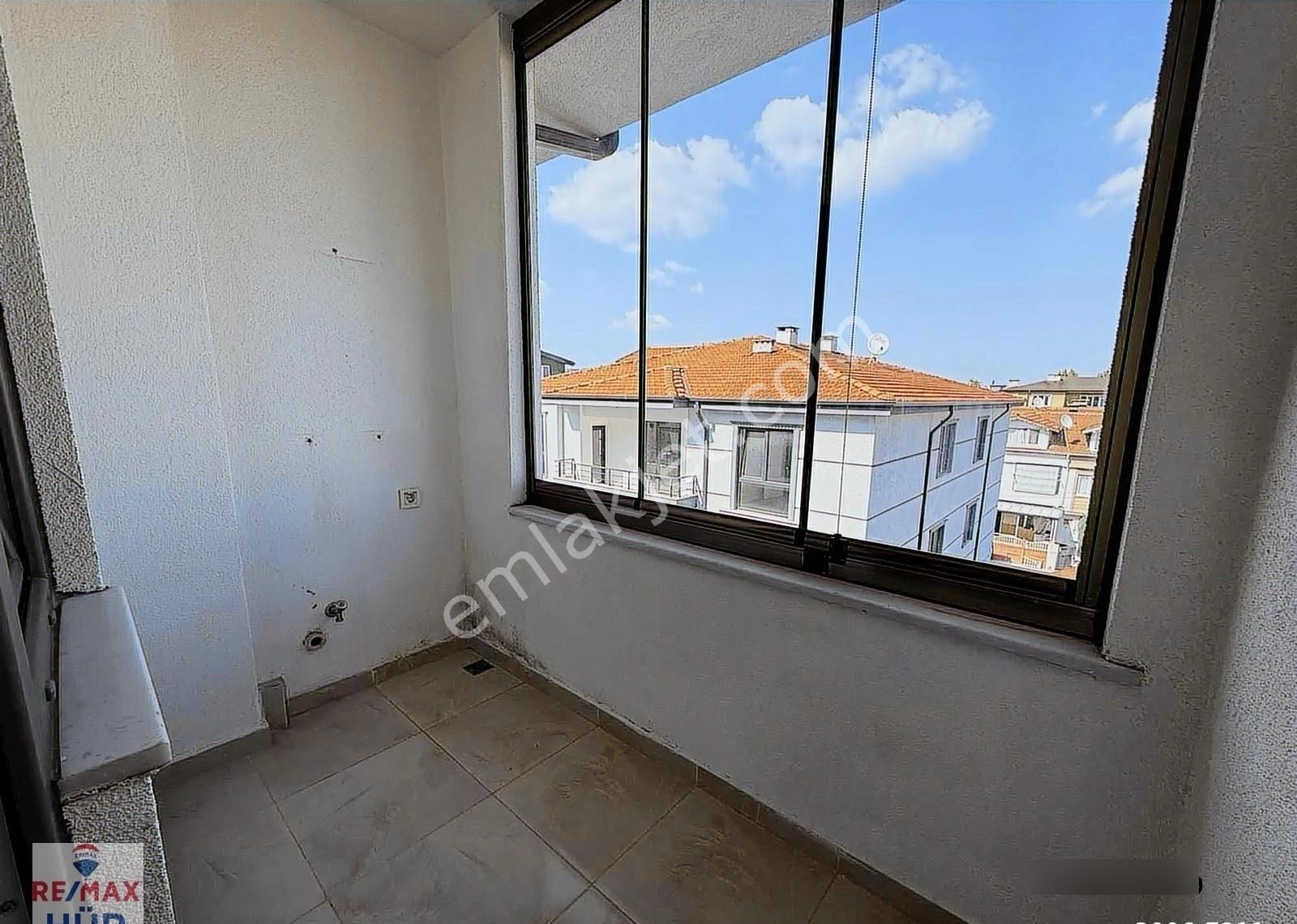 Ömer İnan Remax Hür 2+1 100m2 Kiralık Daire - Görsel 6