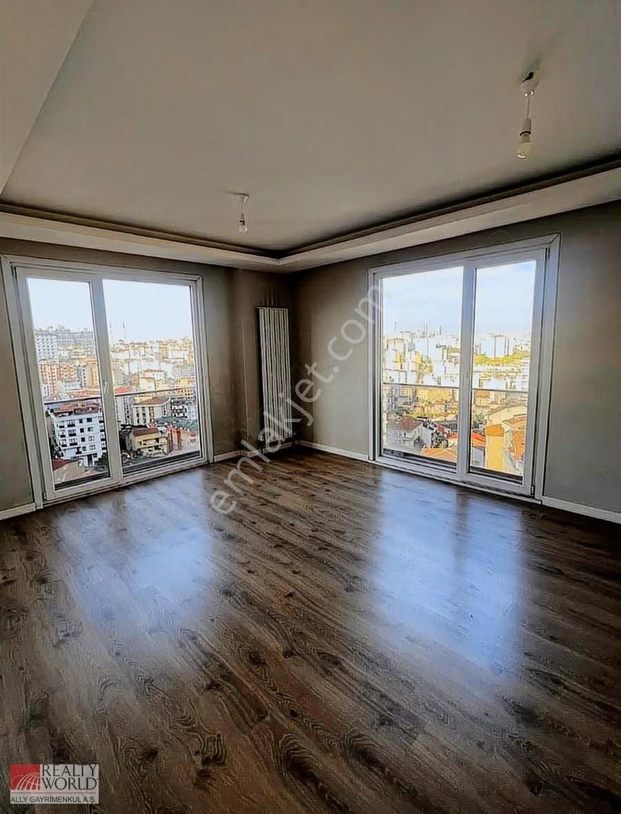 Kağıthane Merkez Ana Cadde Üzeri Rezidansta 2+1 Satılık Daire