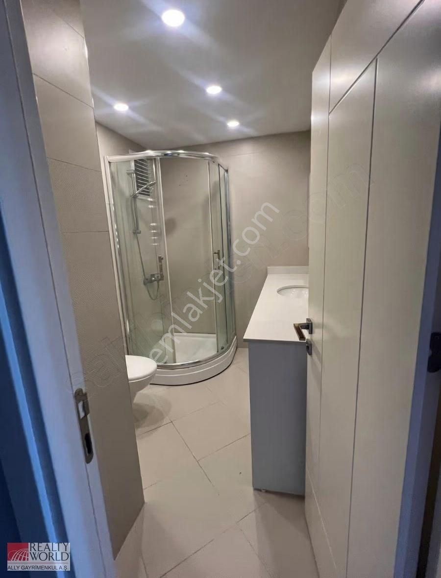 Kağıthane Merkez Ana Cadde Üzeri Rezidansta 2+1 Satılık Daire - Görsel 4