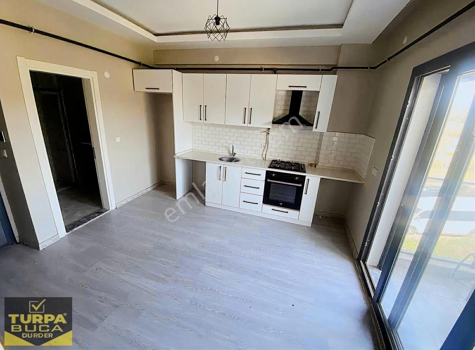 Şirinkapı' Da 1+1 Yerden Isıtmalı, Asansörlü Balkonlu Daire - Görsel 15