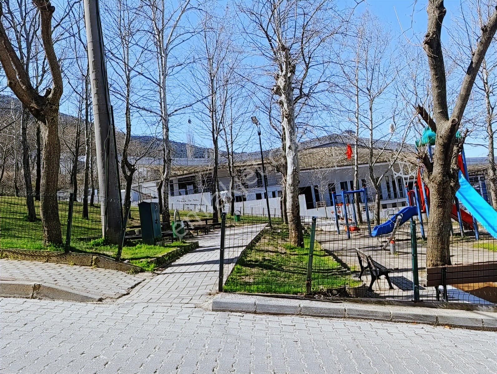 Teleferikte Teleferik Manzaralı Satılık 3 Katlı Müstakil Konut - Görsel 28