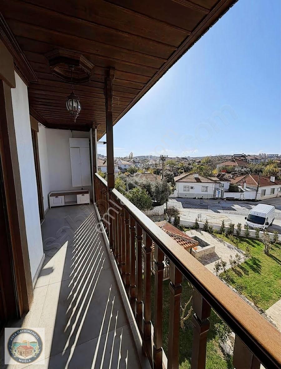 Ula Merkez Çarşıda Kiralık 2+1 Daire - Görsel 14