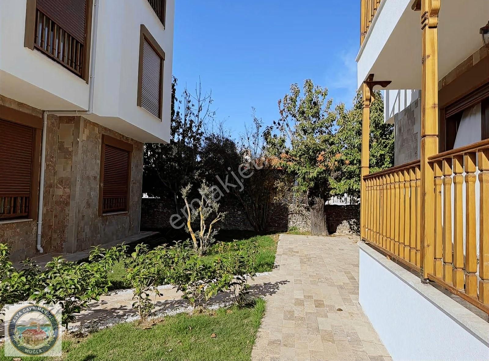 Ula Merkez Çarşıda Kiralık 2+1 Daire - Görsel 13