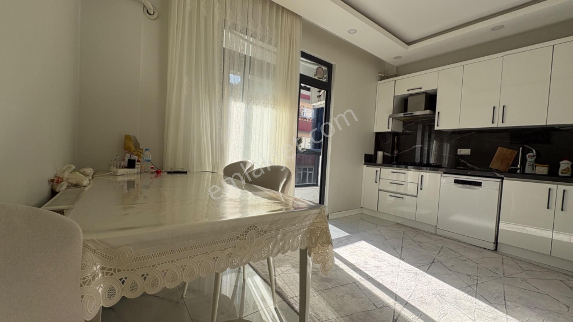 Mollateam Bayrampaşa Yıldırım Mah Merkezi Konumda Asansörlü 123 M²satılık 3+1 Geniş Aile Dai - Görsel 15