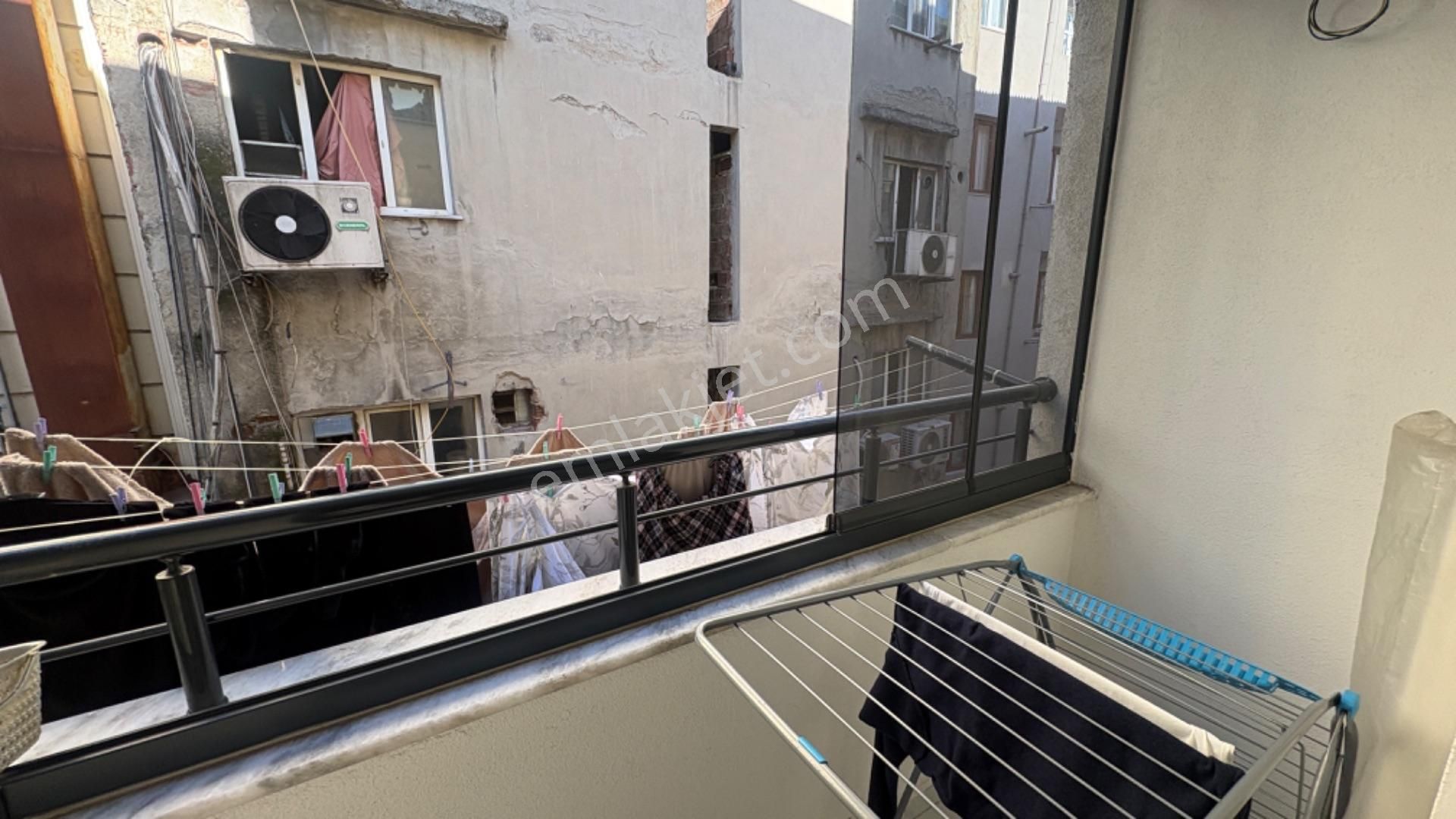 Mollateam Bayrampaşa Yıldırım Mah Merkezi Konumda Asansörlü 123 M²satılık 3+1 Geniş Aile Dai