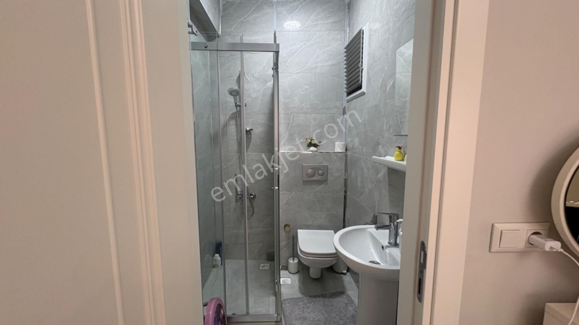 Mollateam Bayrampaşa Yıldırım Mah Merkezi Konumda Asansörlü 123 M²satılık 3+1 Geniş Aile Dai - Görsel 8